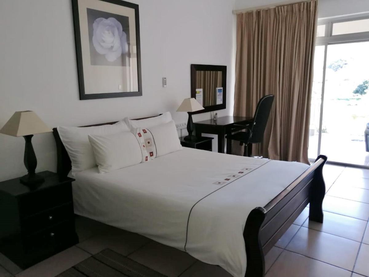 Sunset Boulevard Riverlodge Paarl Exterior foto